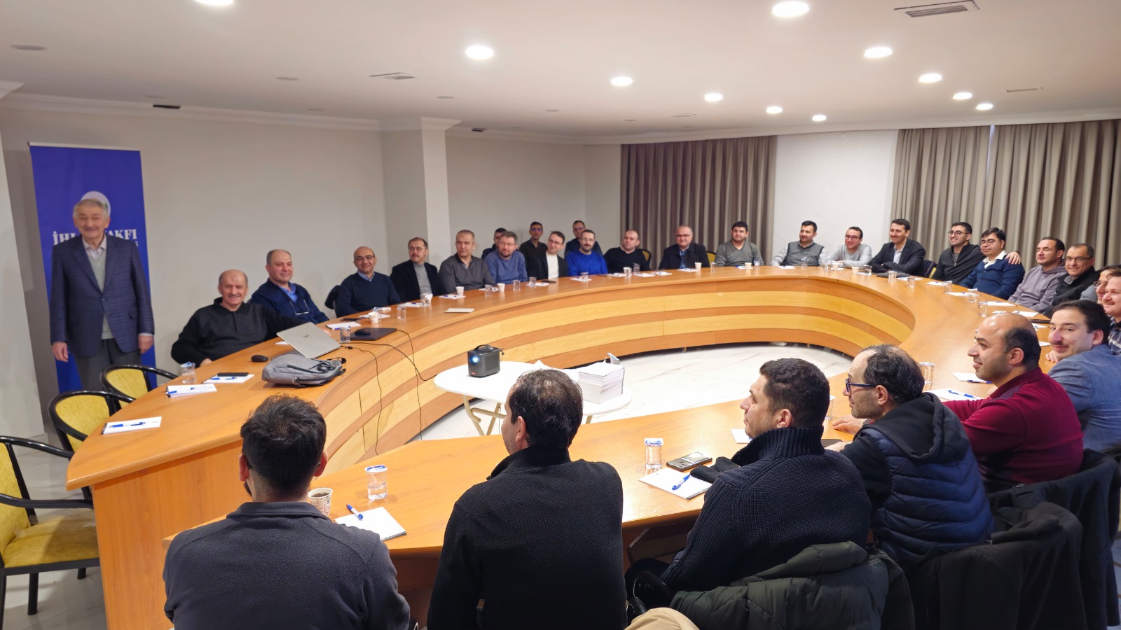 İhlas Vakfı eğitimcileri 8-9 Şubat 2025 tarihinde İhlas Kuzuluk Kaplıca Evleri'nde bir araya geldi.